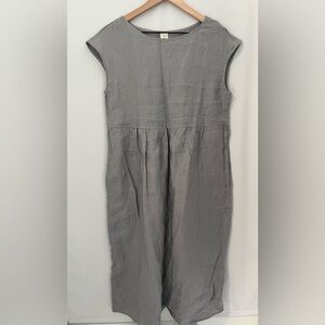 Sleeveless Gray Midi Dress